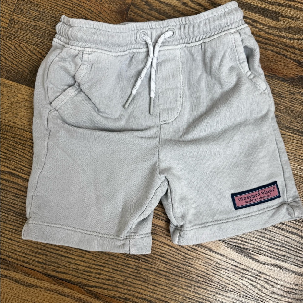 Vineyard Vines Men's Light Gray Athletic Shorts